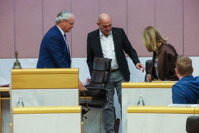 Beton oder Mensch? Sind 70 Prozent viel oder wenig? Budgetdebatte dreht sich um Kürzungen im Sozialbereich