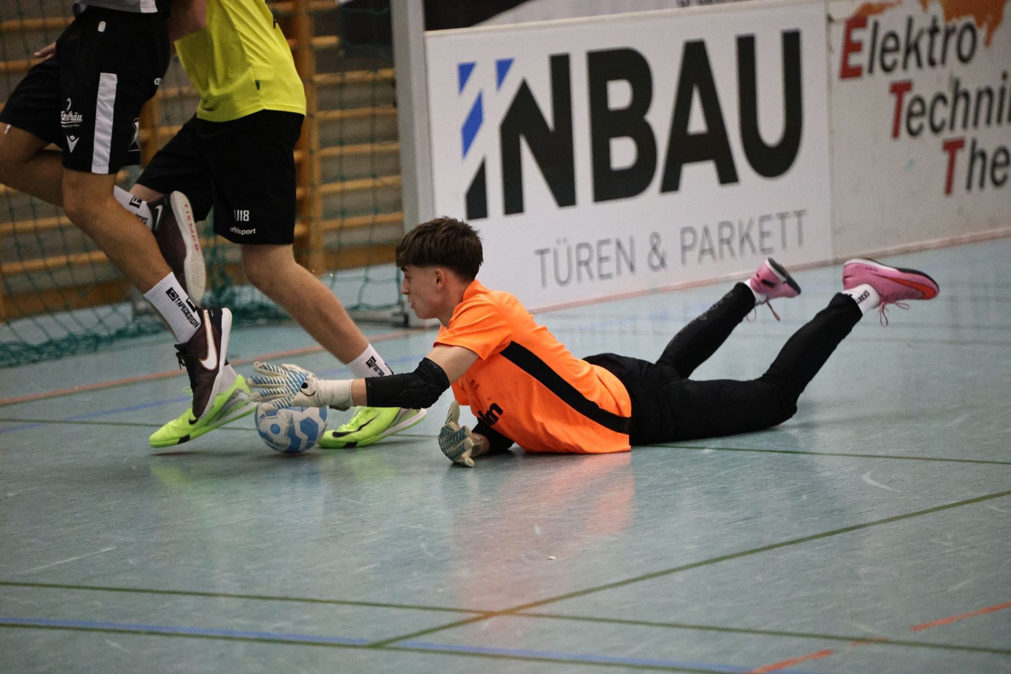 Alle Hände voll zu tun hatten die Torhüter. 