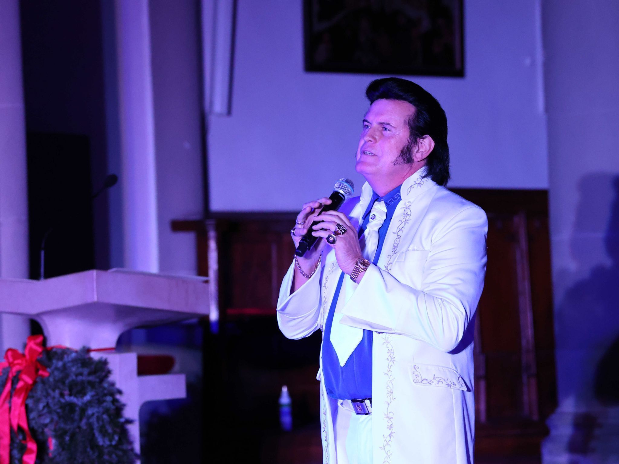 Der Tribute-Künstler beeindruckte mit Stimme und Persönlichkeit.