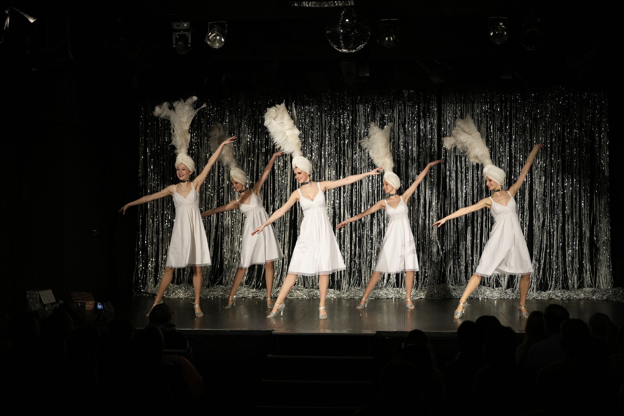 Elegante Linien und starke Präsenz setzten einen ruhigen Akzent im festlichen Programm.