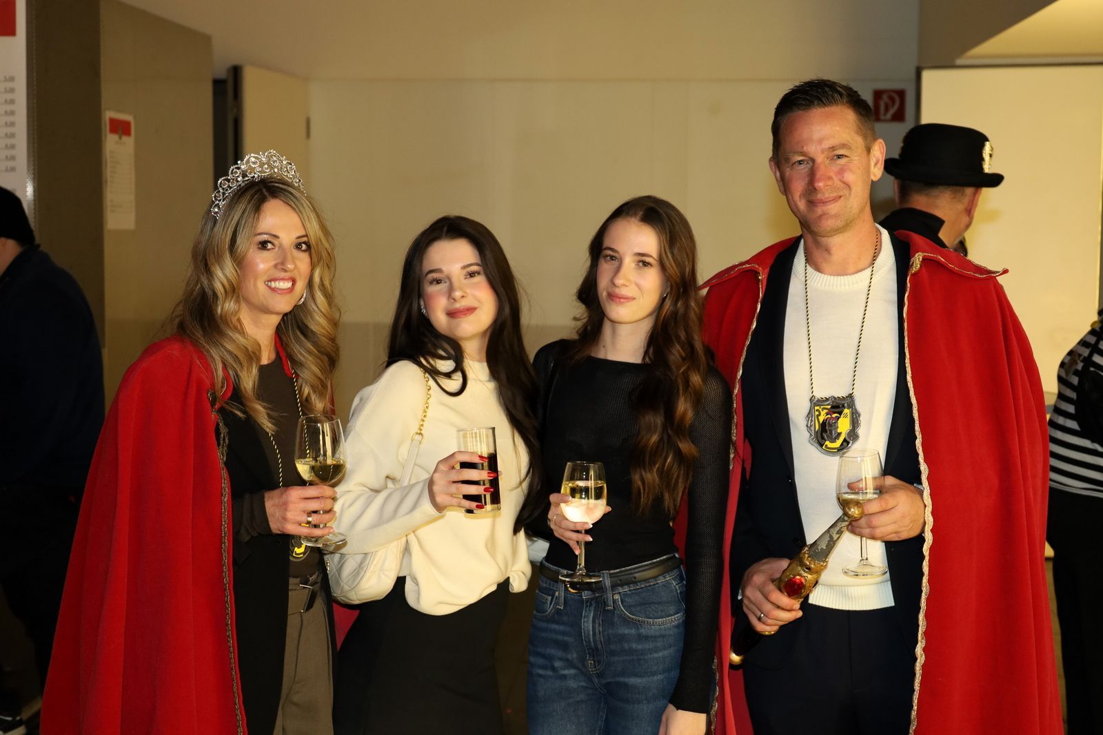 die „Prinzenfamilie“ aus dem Leiblachtal freut sich auf den Raubritterball