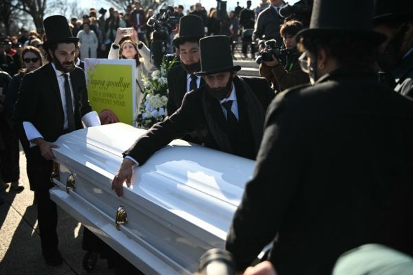 Penny in Washington zu Grabe getragen