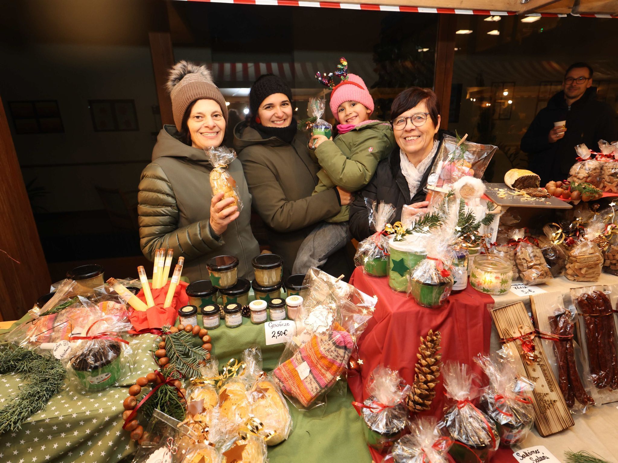Monika Illmer, Laura und Lilly Krebes, Doris Bolzon.