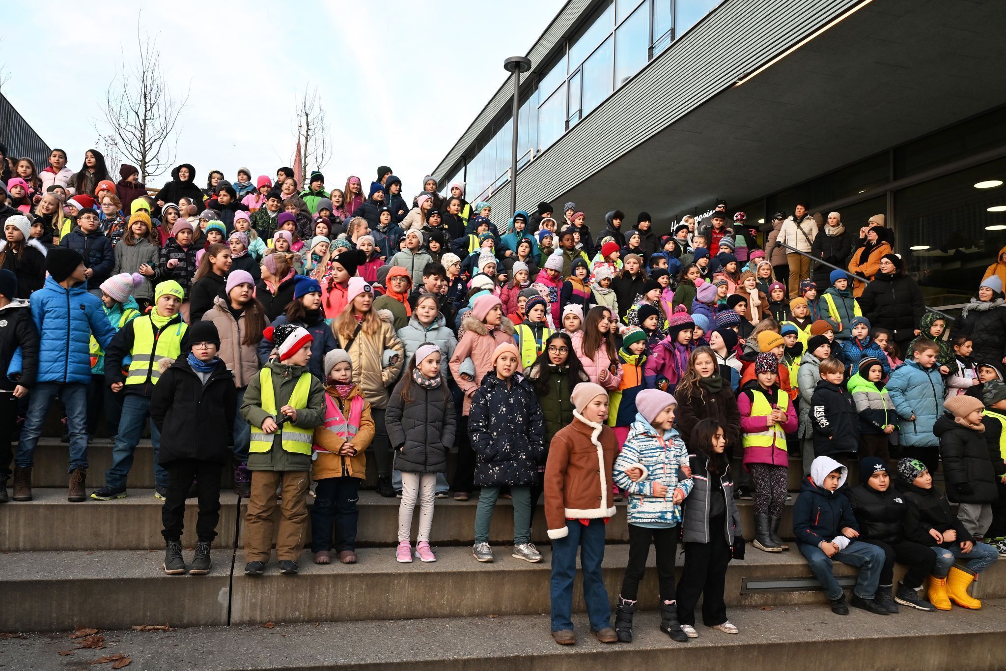 Das gemeinsame Singen aller 250 Schüler sorgte für Gänsehautmomente.