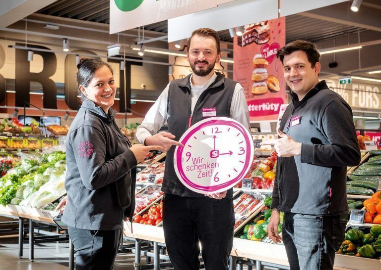 Marktleiter Benjamin Lecher und sein Team