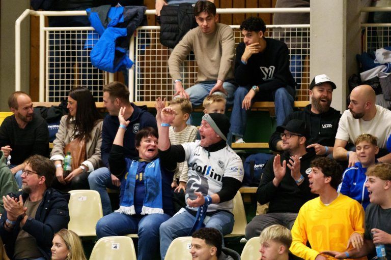 Favoriten trotz Niederlagen im Masters-Halbfinale