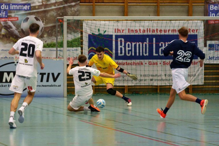 Favoriten trotz Niederlagen im Masters-Halbfinale