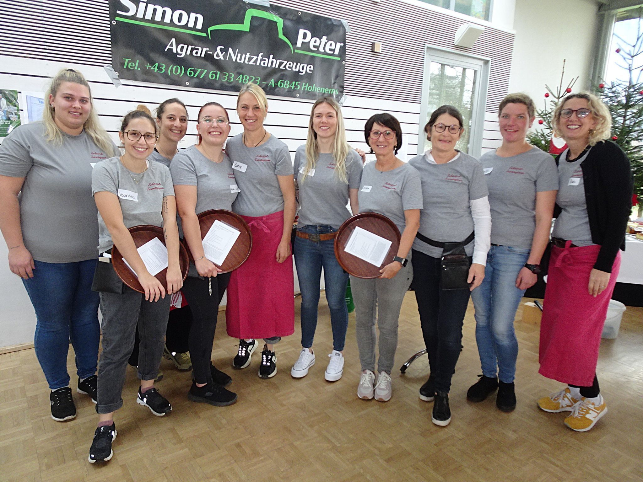 Die fleißigen Helferinnen, auf die sich das OK-Trio wieder verlassen konnte.