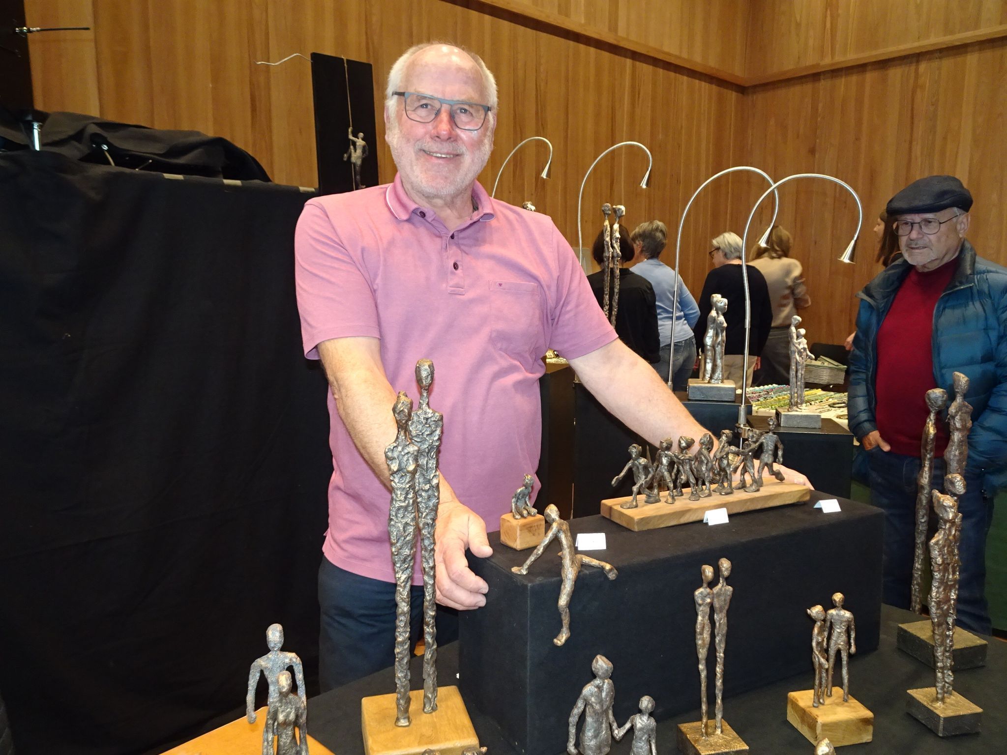 Die Aussteller standen den Besuchern gerne Rede und Antwort, wenn es um die Entstehung ihrer Unikate ging. 