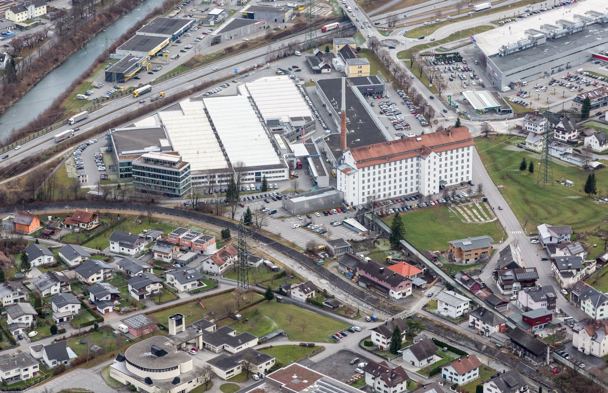 Bürs - Lünerseefabrik, Lünerseepark und Getzner Werkstoffe 2016 Foto volare