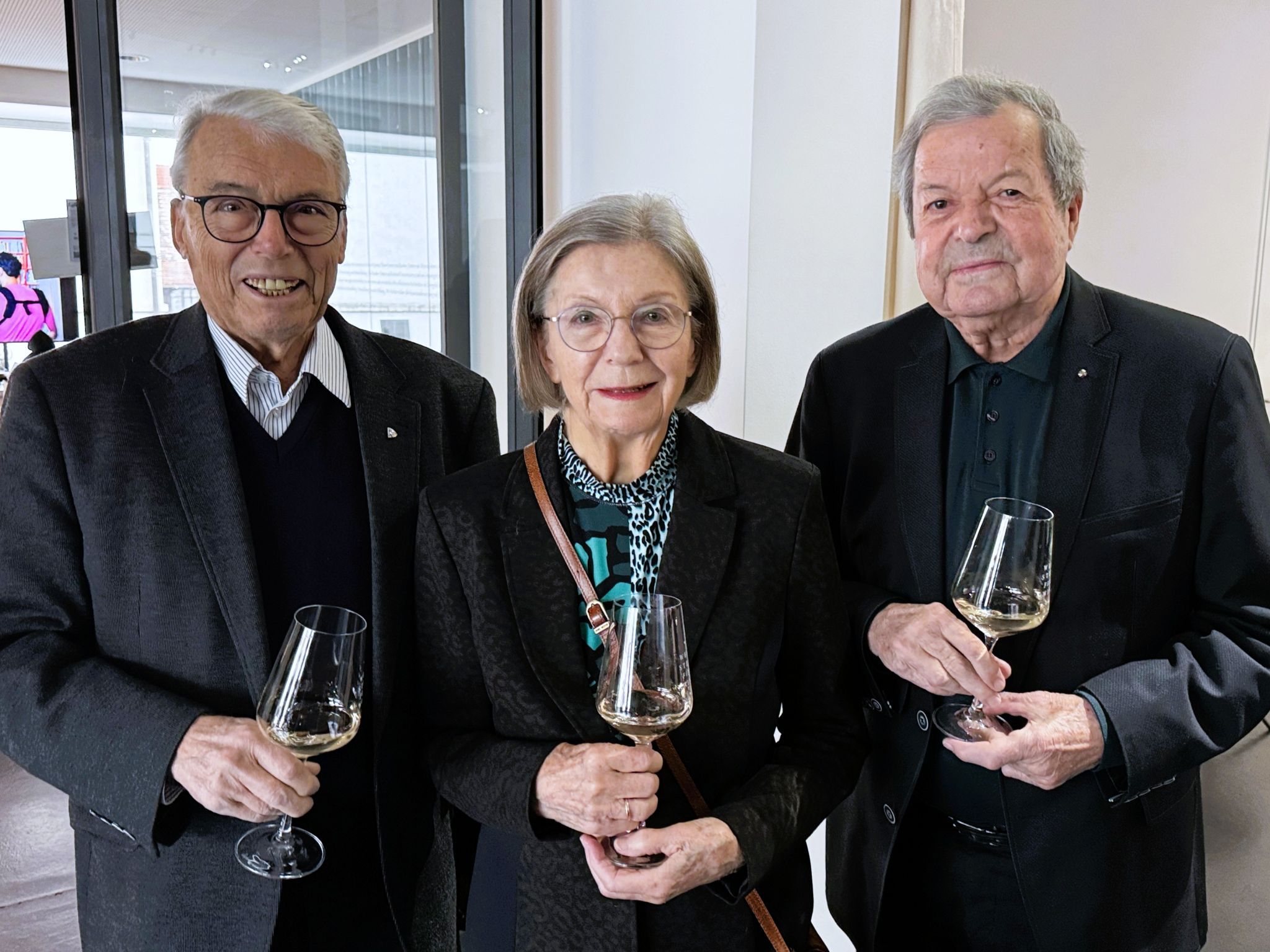 Klaus Michael Hugl mit Annelies und Walter Biegenzein.