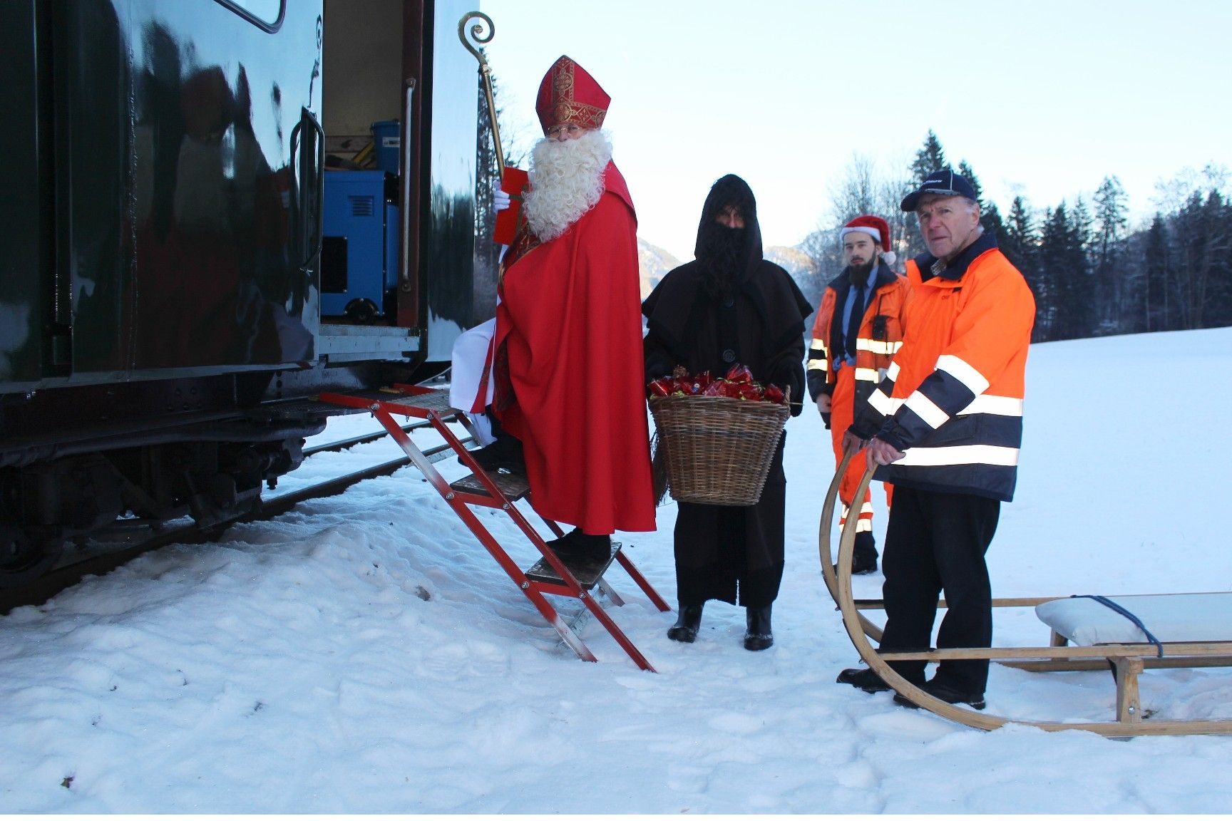 Für das Zusteigen auf freier Strecke wurde eine spezielle Stiege konstruiert.   