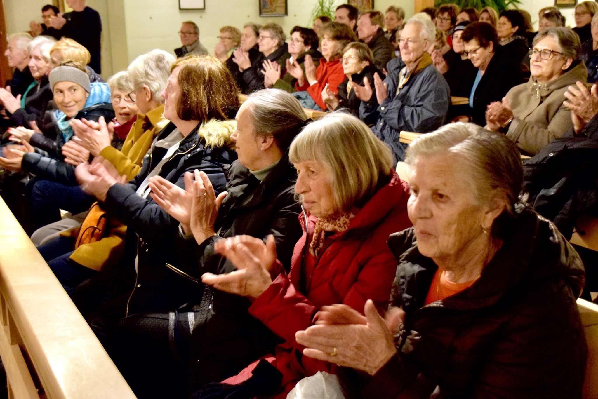 Das Publikum war berührt von den verschiedenen Darbietungen.