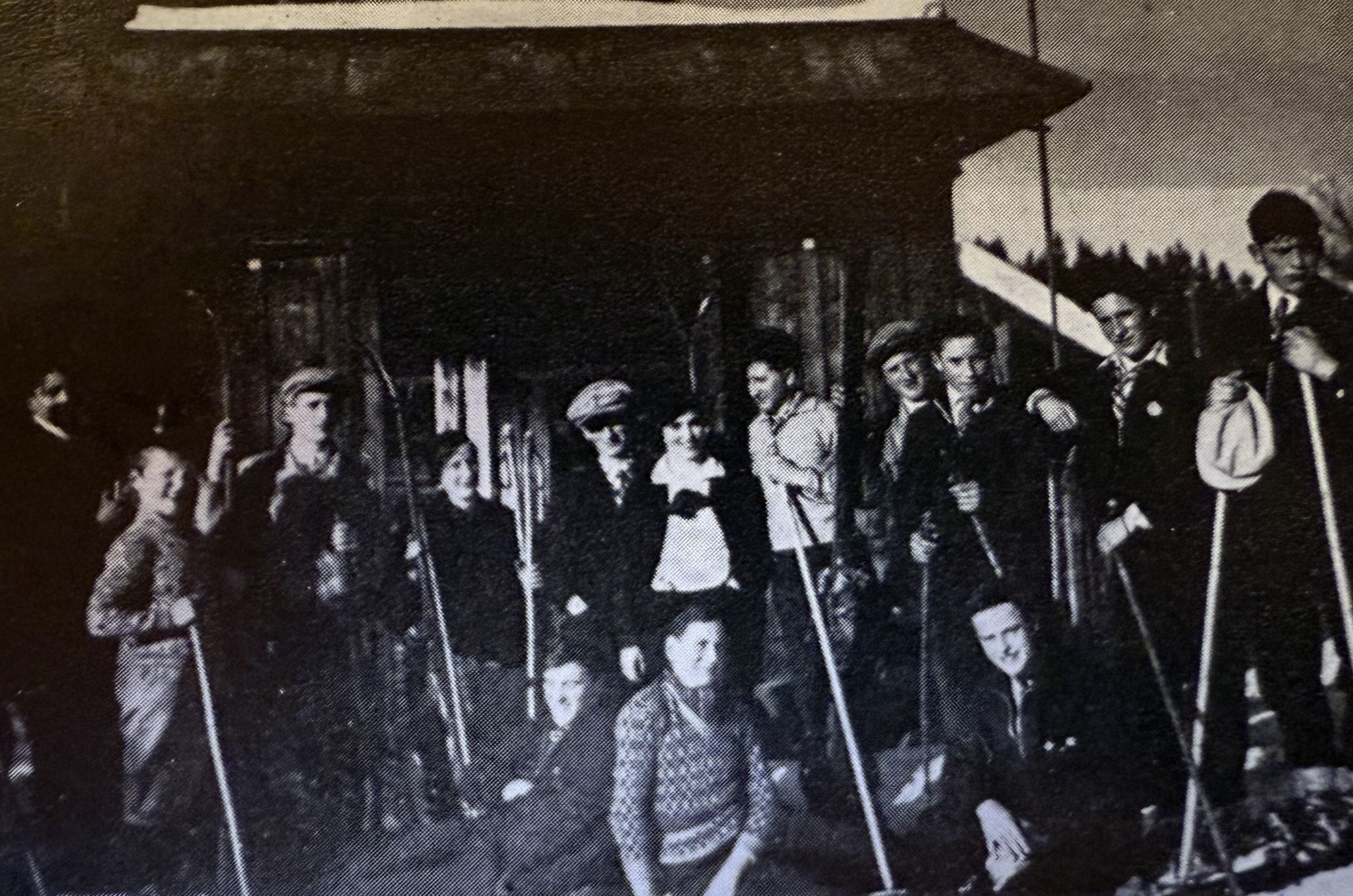 Beginn des Skisports in der alten Waschküche