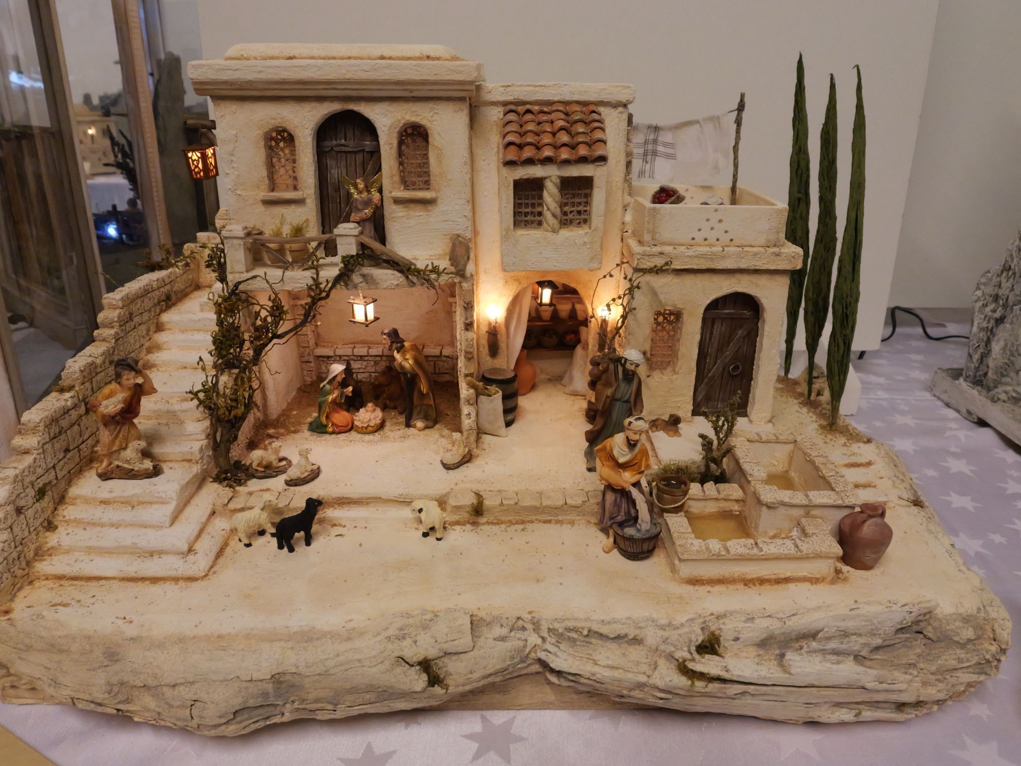 Feine Details: Nicht nur die orientalischen Krippen zogen viele Blicke auf sich.