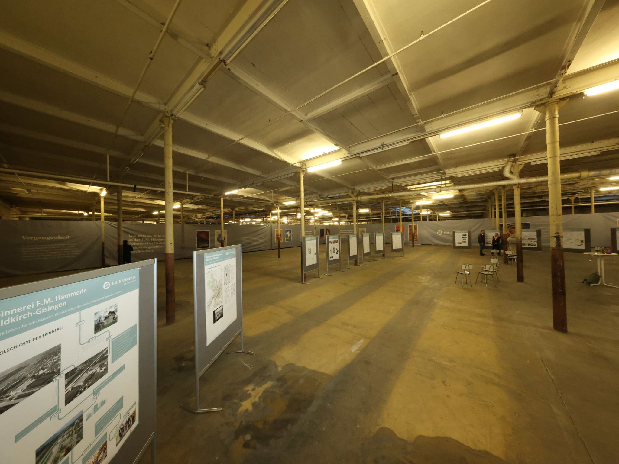 Etliche Informationstafeln standen zum Studieren bereit.