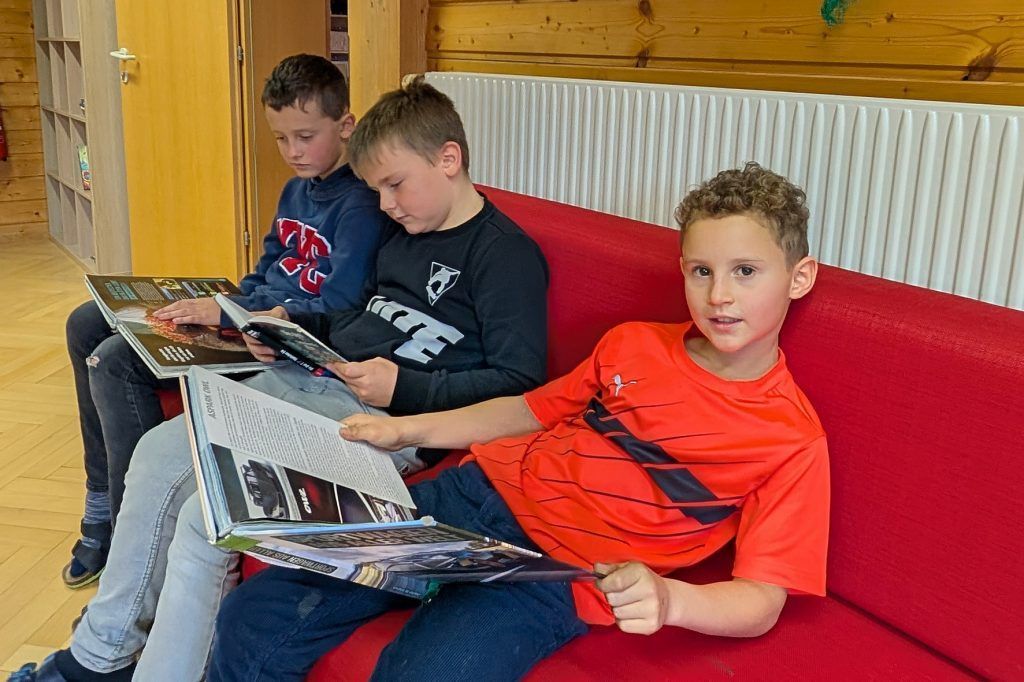 Kehlegger Schüler lesen für kranke Kinder