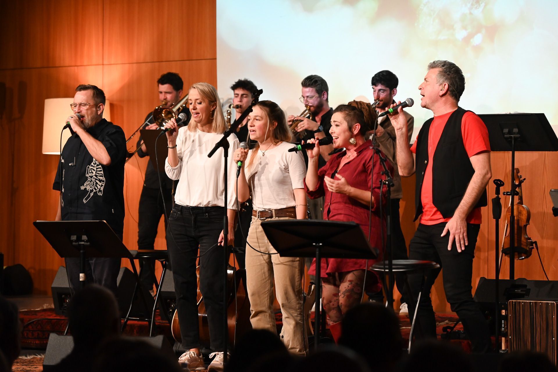 Simplenotes and Friends begeisterten am Freitag- und Samstagabend die zahlreichen Besucher im Höchster Pfarrsaal.