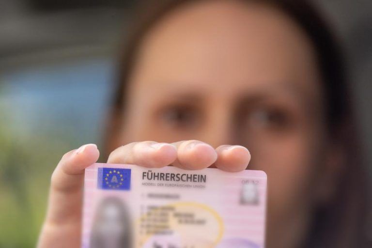 Auto, Lkw, Scooter, Führerschein und Hitze: Diese Änderungen gelten ab 2026