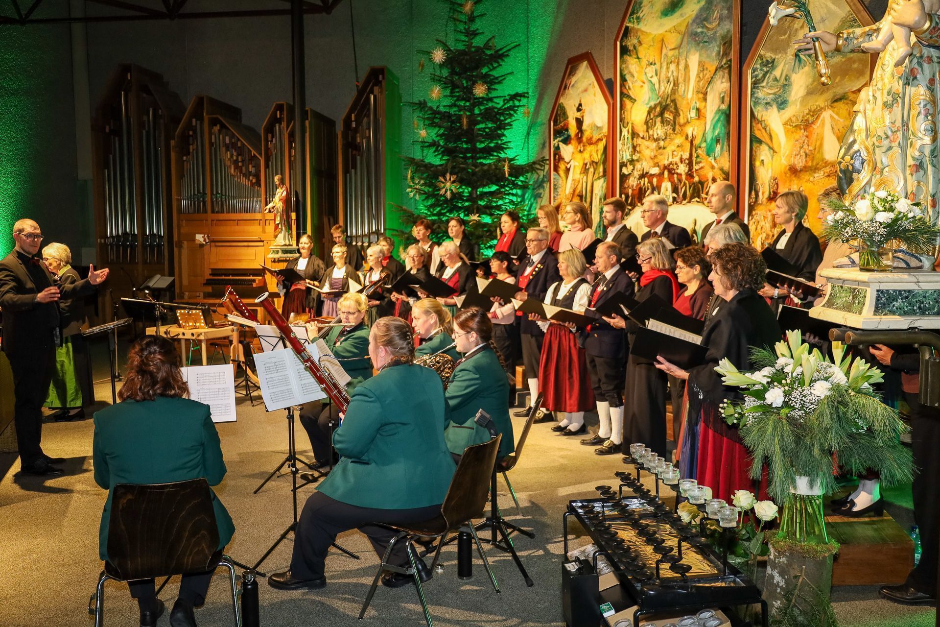 Auch die Concordia sorgte für musikalische Farbtupfer während des Konzertes. (Trachtengruppe)