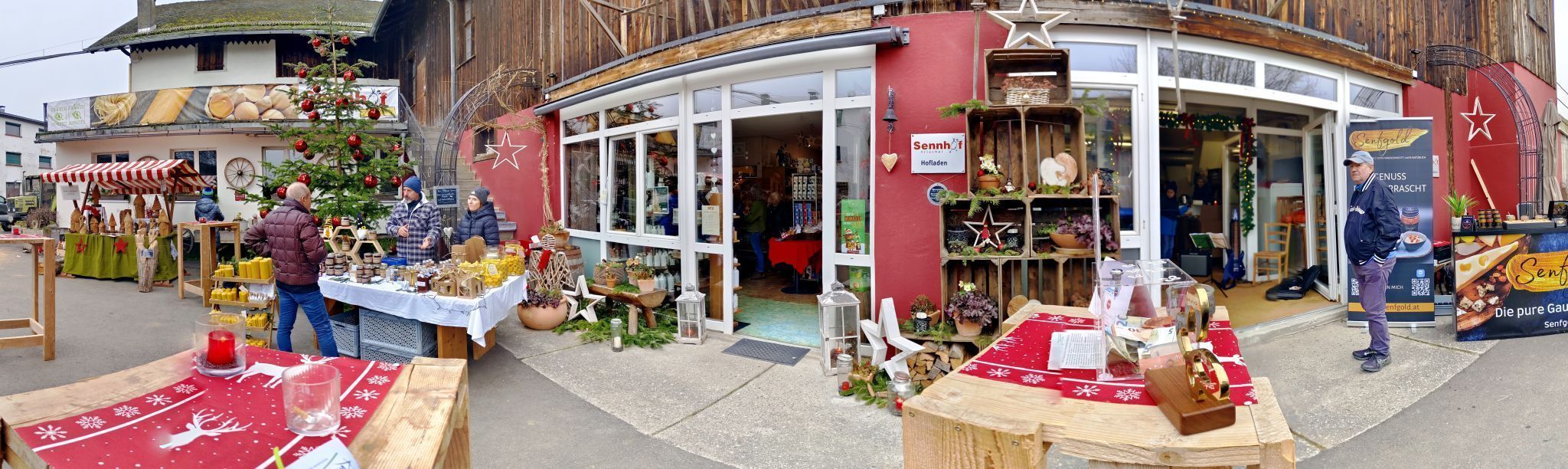 Zahlreiche Besucher trotzten der Kälte und folgten der Einladung zur vorweihnachtlichen Verkostung.