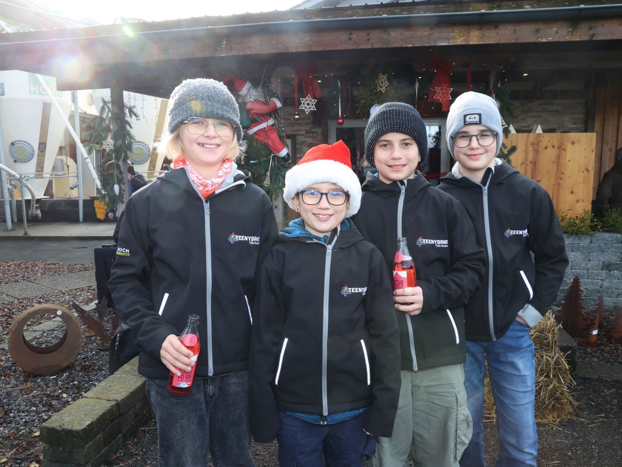 JungmusikantInnen Arian, Leni, Egon und Theo.