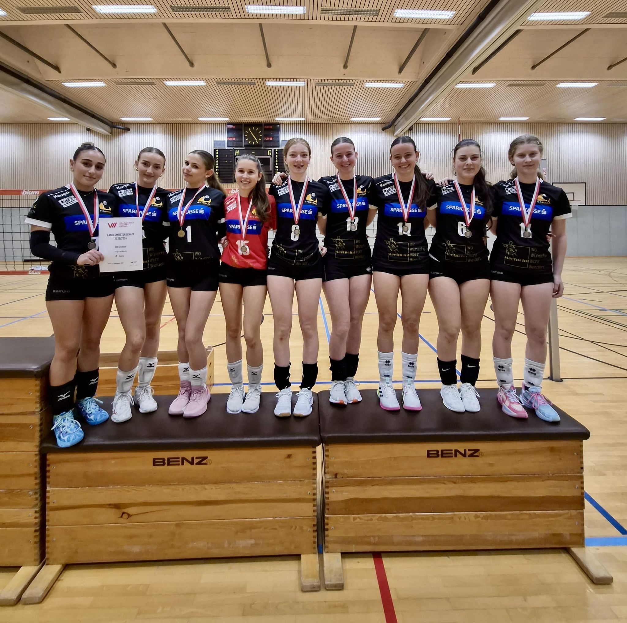 Das überglückliche Team des FFG Feldkirch Volley