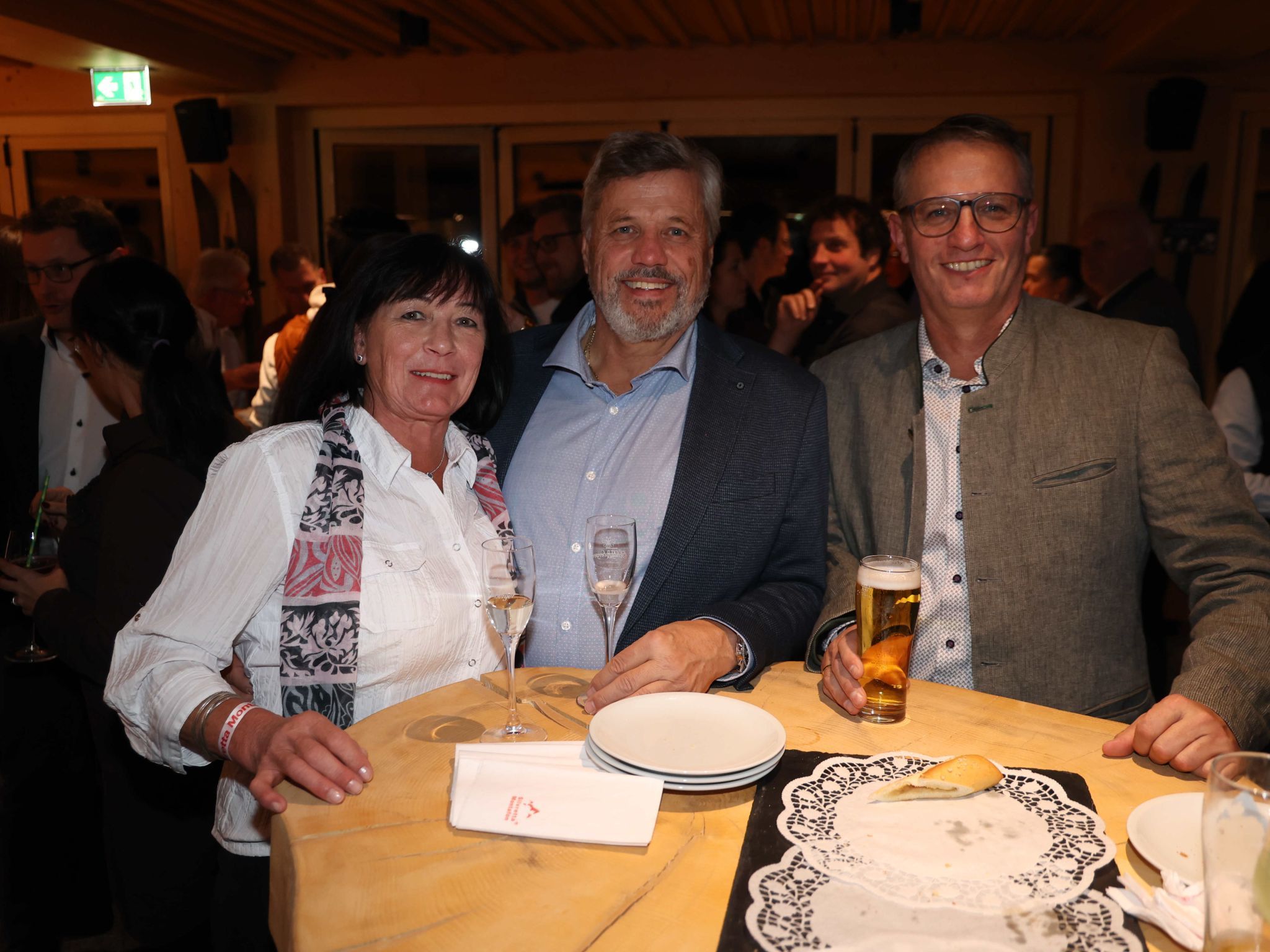 Ilse Sohler, Dachdecker Heinrich Stemer und Martin Brenner (