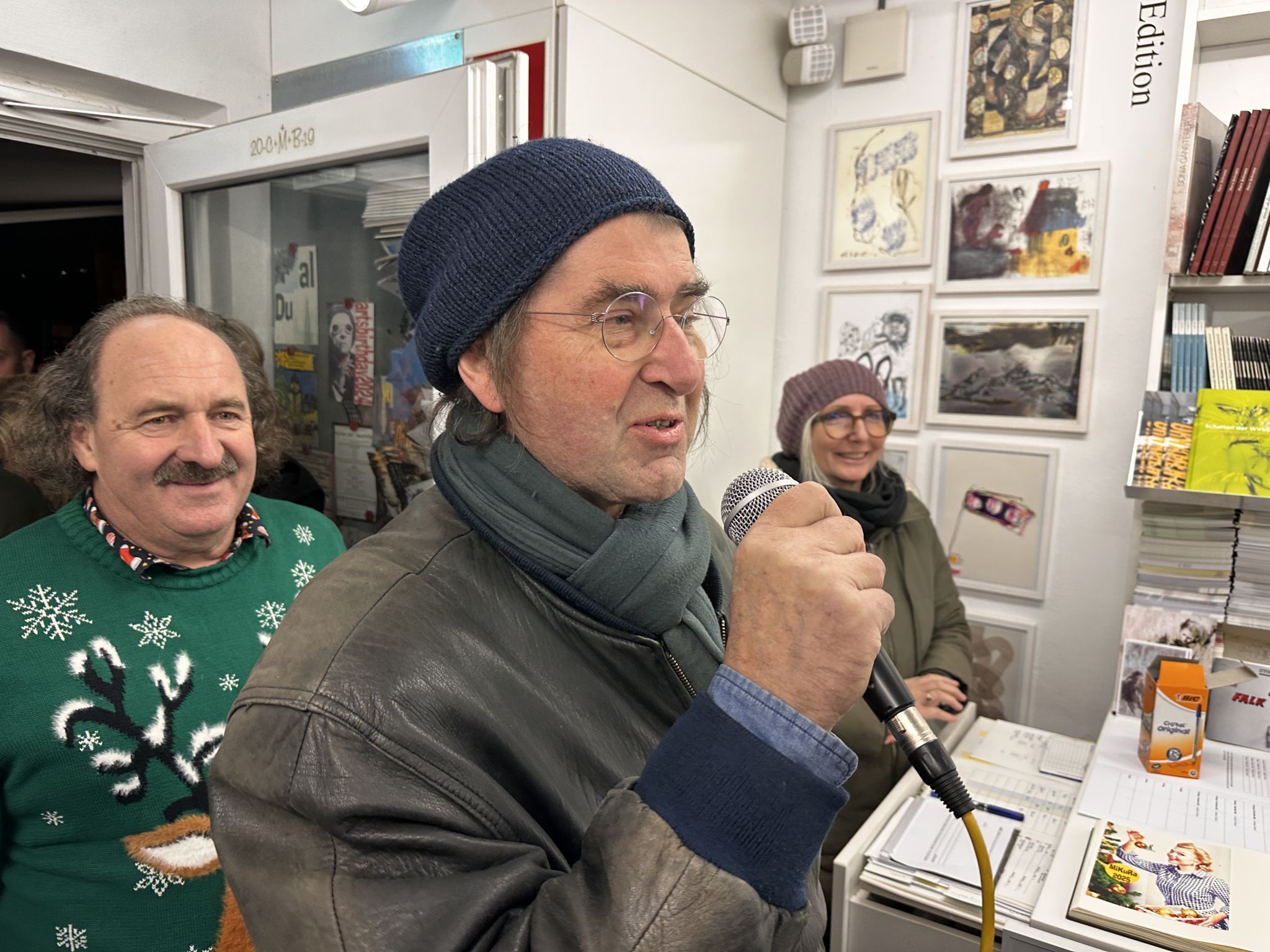 Der Obmann des Vereins milK-Ressort, Harald Gfader, hielt die Vernissagerede