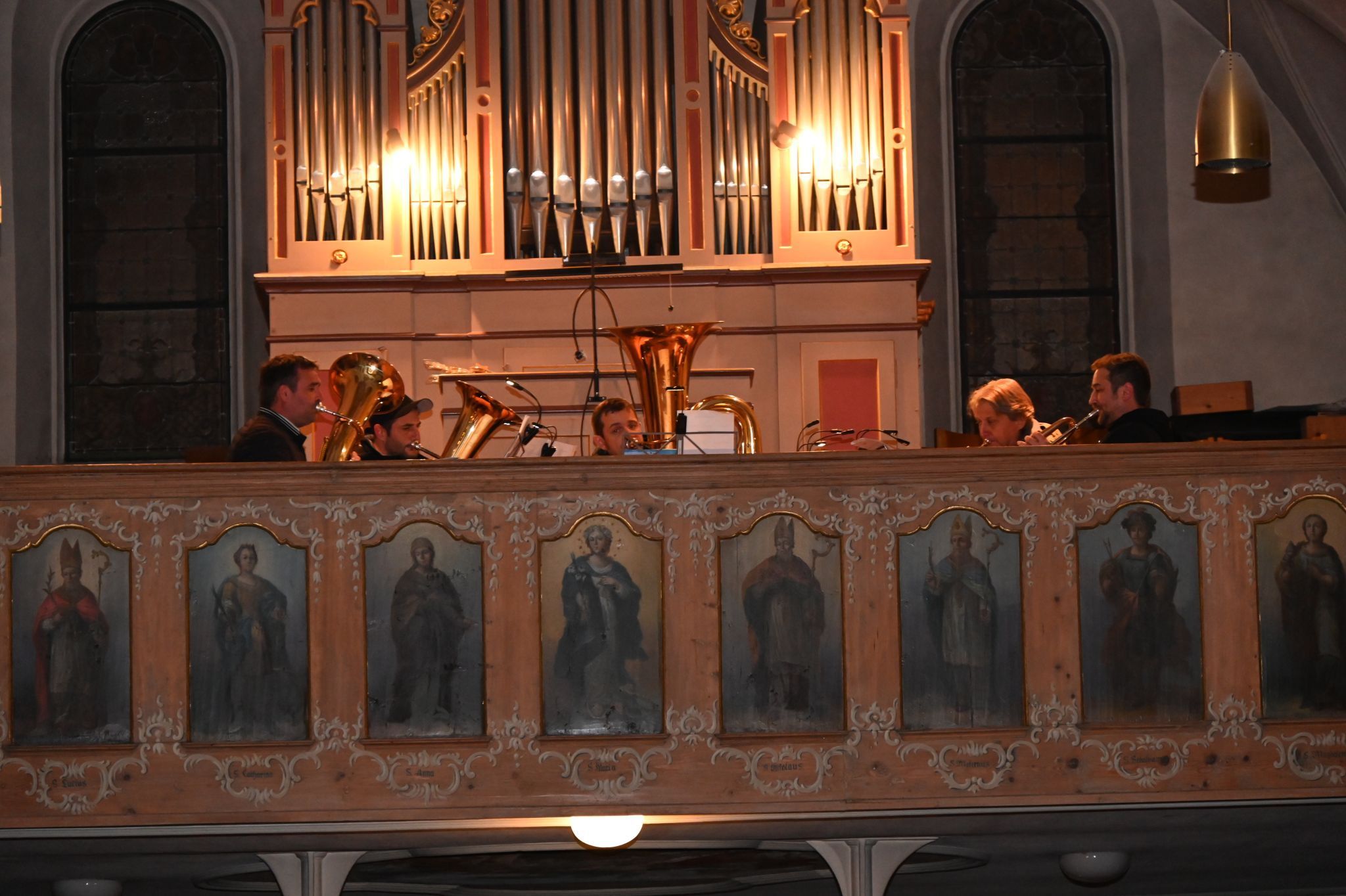 Zum Abschluss begleitete das Blechbläserensemble den Adventjodler.