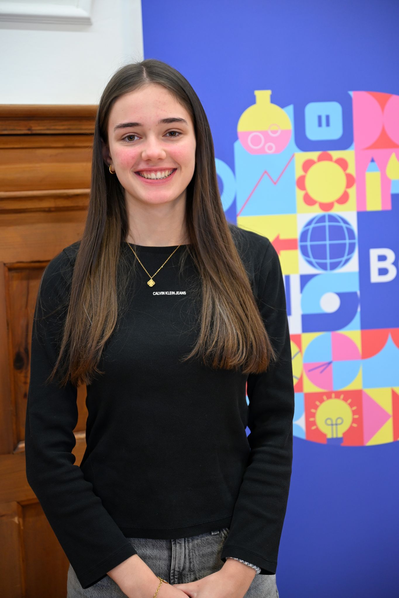 Leni Gunz, 17 Jahre, Dornbirn Besonders gut hat mir der Workshop rund ums Wohnen gefallen. Wir haben zum Beispiel gelernt, worauf man bei der Wohnungssuche achten sollte. Auch die Wohnungsbesichtigung, die mit einem Vorstellungsgespräch verglichen wurde, war ein Thema. Ich fühle ich nun besser vorbereitet für die Zukunft.