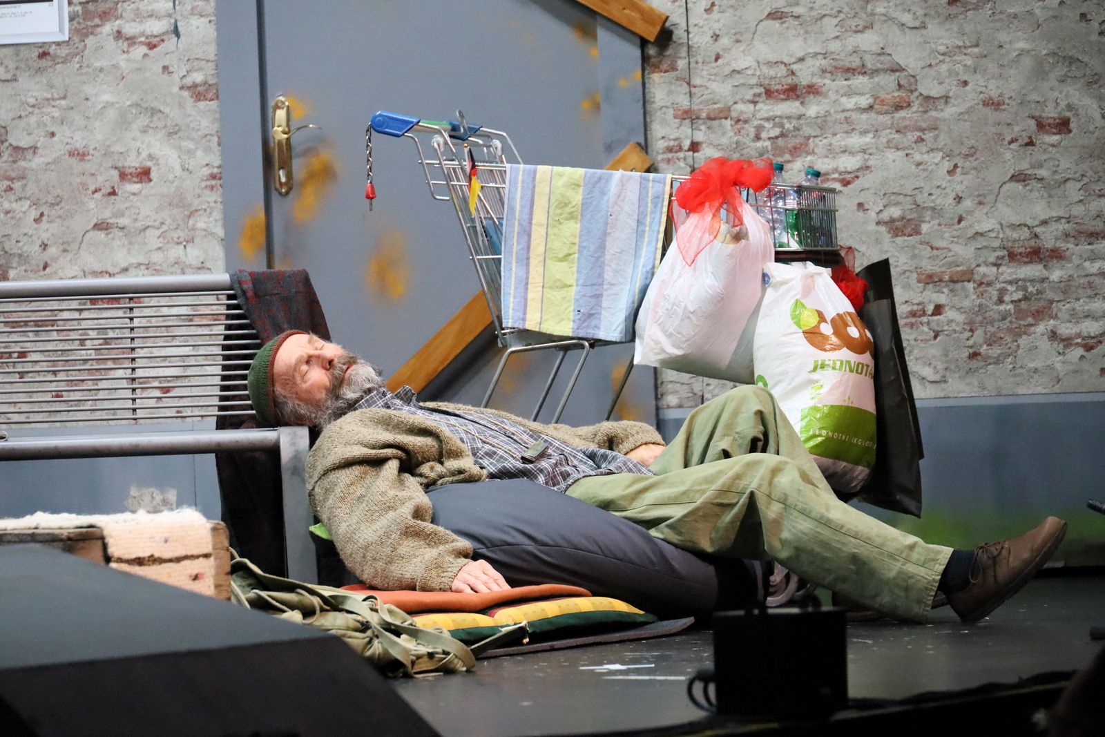 Ruhe vor dem Sturm: Reinhold, Landstreicher (Erhard Ploss)