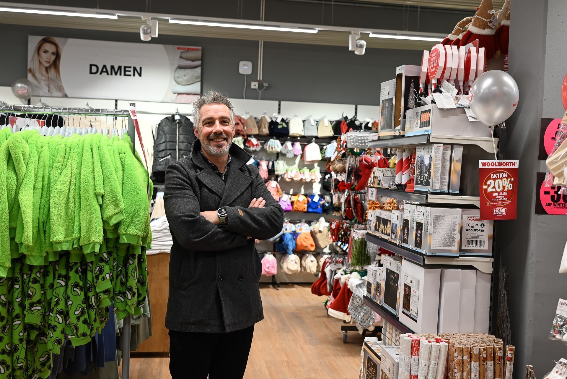 Am Donnerstagmorgen eröffnete die erste Woolworth-Filiale Österreichs in Lustenau. Area Sales Manager Alexander Schranz freute sich sehr.