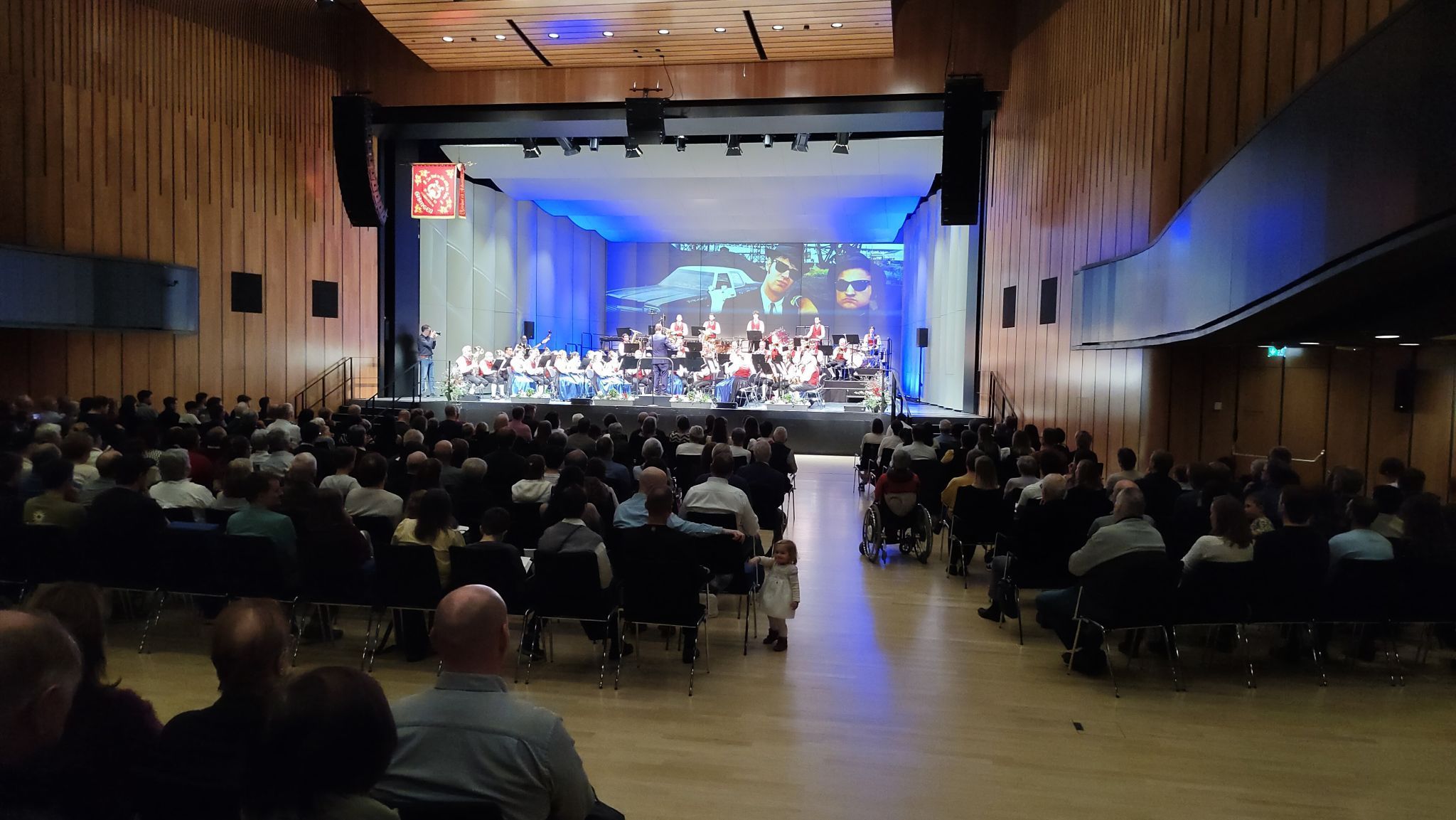 Der vollbesetzte Große Saal im Montforthaus war bis auf den letzten Stuhl belegt.