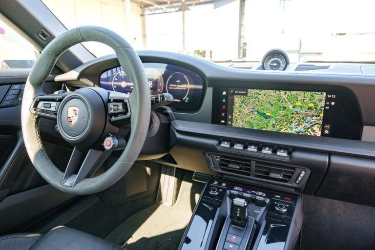 Hybrid, aber anders: Porsche hat den 911 unter Strom gesetzt