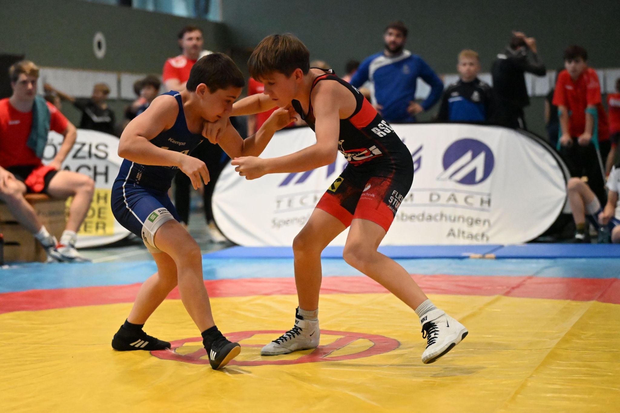 Toller Ringsport in Mäder.