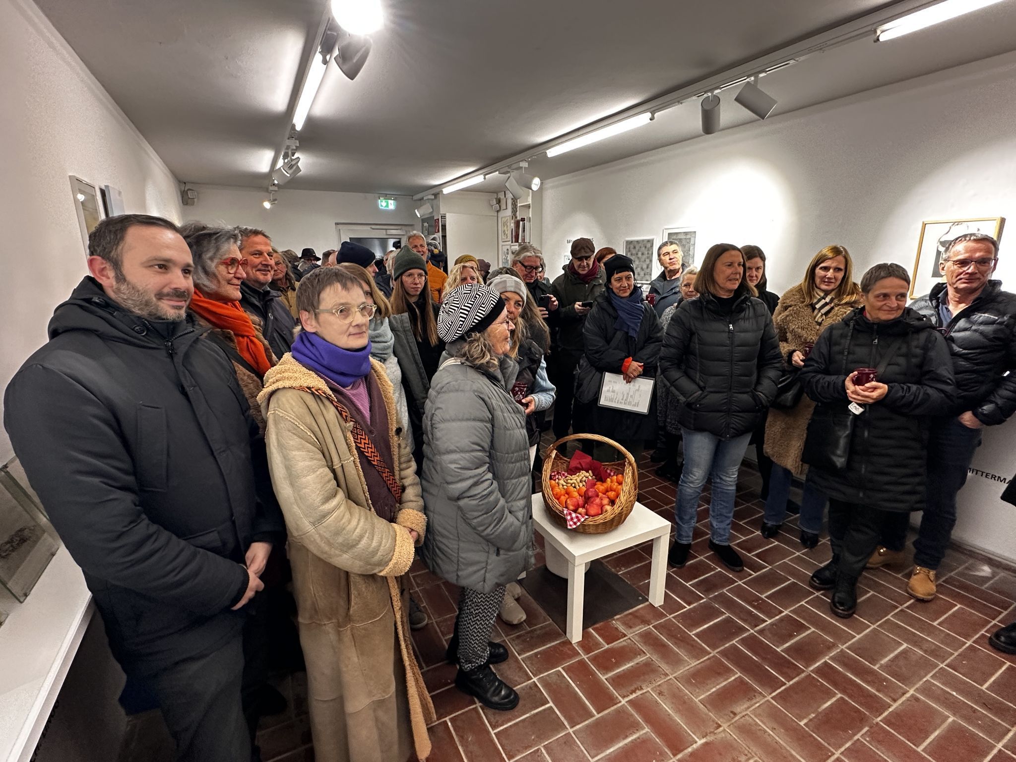 Zahlreiche Besucherinnen und Besucher kamen zur Eröffnung von MiKuRa