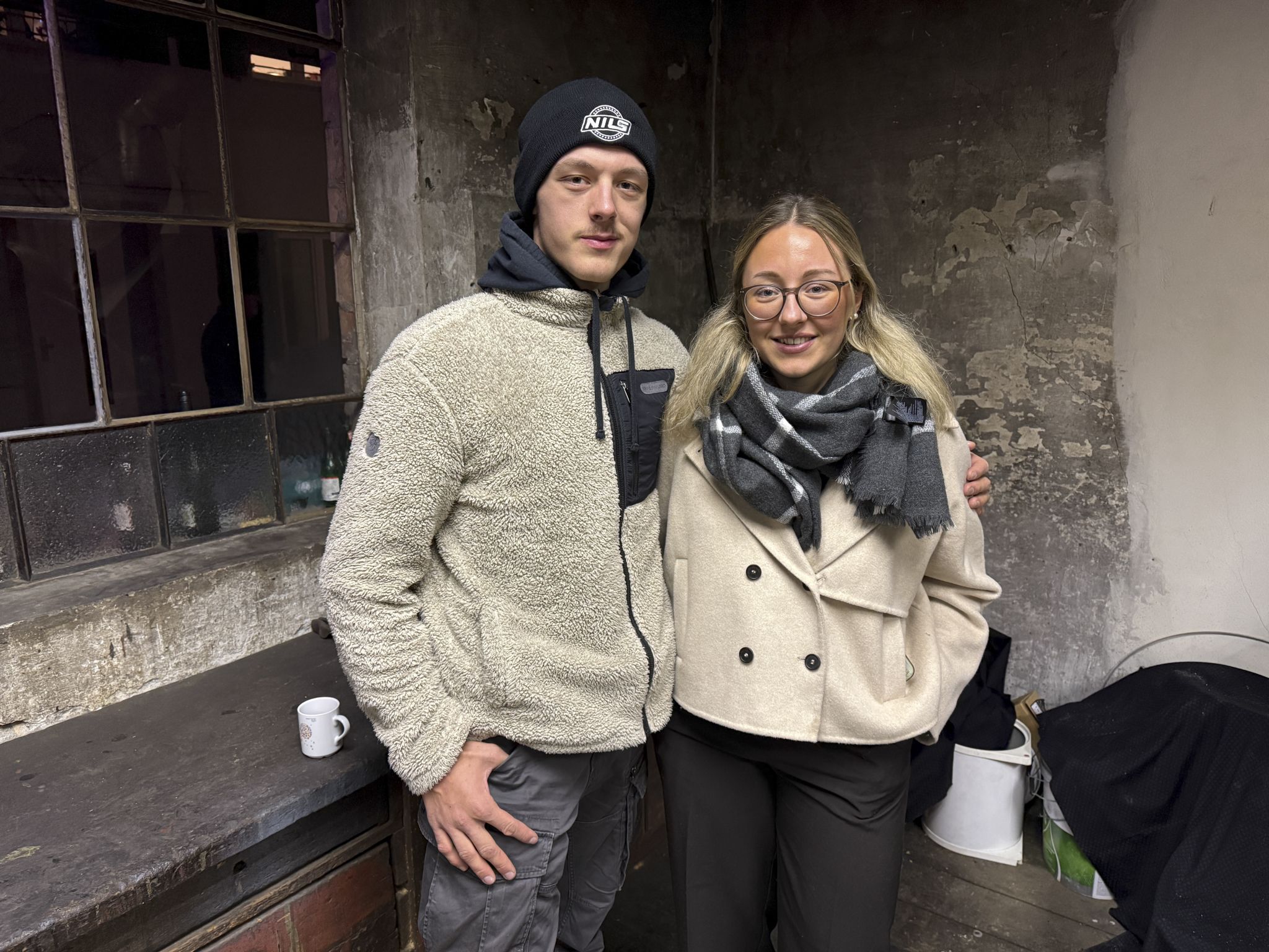Pascal Seifert besuchte mit Schwester Fabienne die Eröffnung