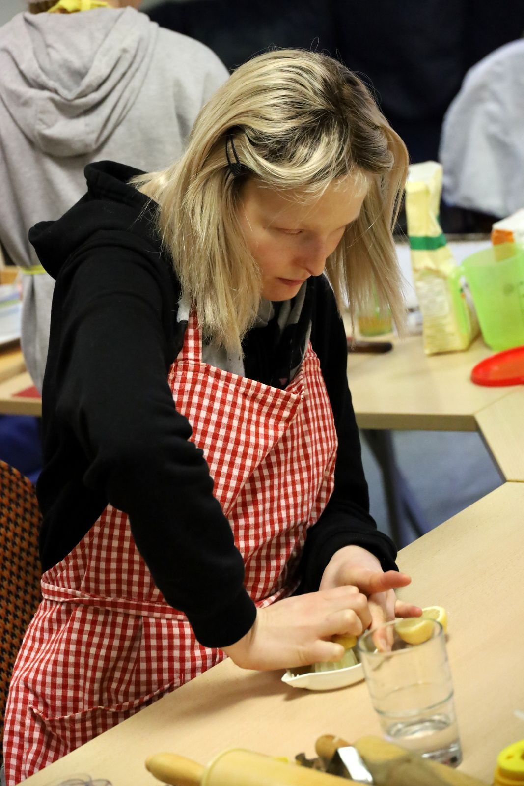 Sauer macht lustig, Zitronen wurde ausgepresst