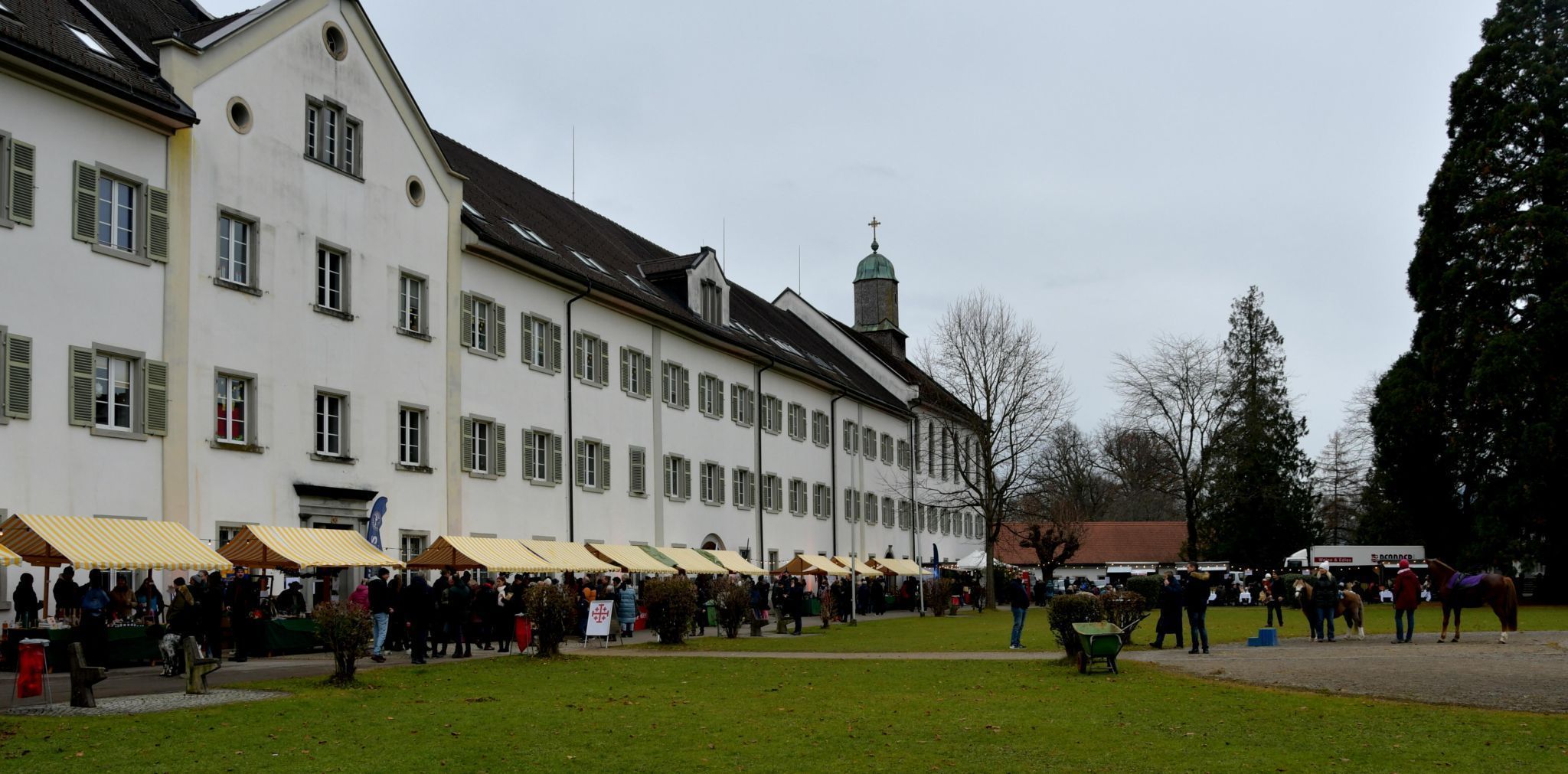 Szenen aus dem Adventmarkt (Fotos: Matthias Dietrich) (Bildergalerie)