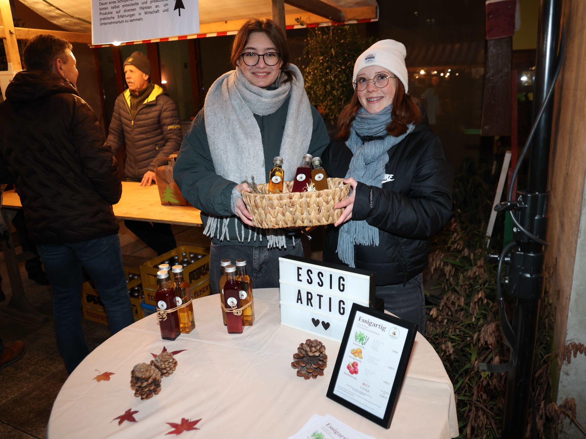 Ida Kopriva und Maria Hacker von der HLW Rankweil.