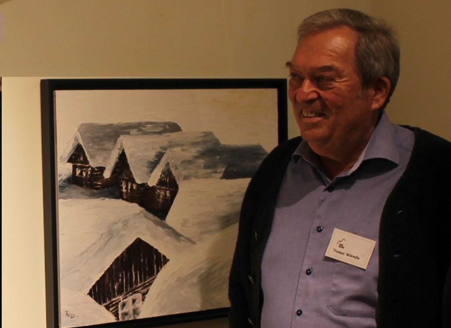 Thomas Wörndle ist seit vielen Jahren begeisterter Krippenbauer und kam über das Malen von Krippenhintergründen zur Arge Kunst am Berg.   