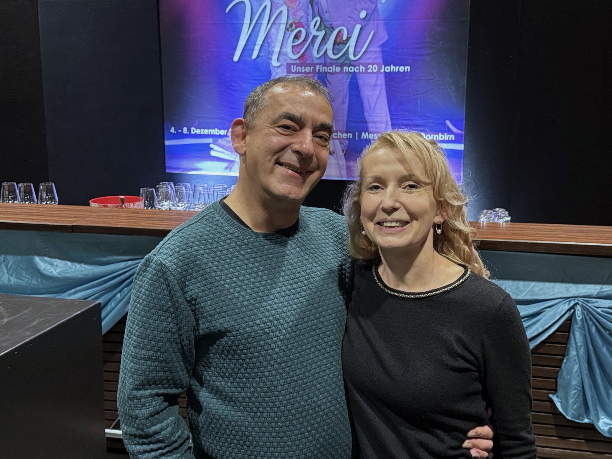 Regisseur Sammy Tavalis mit Bianca Capri.