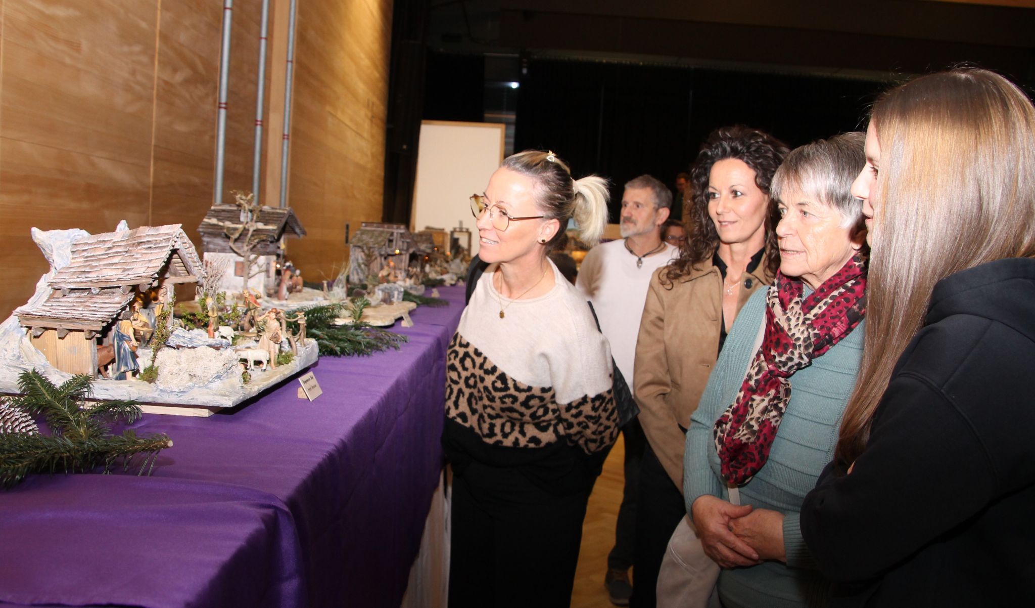 Staunen und innehalten hieß die Devise bei den Gästen der Krippenausstellung in Buch.