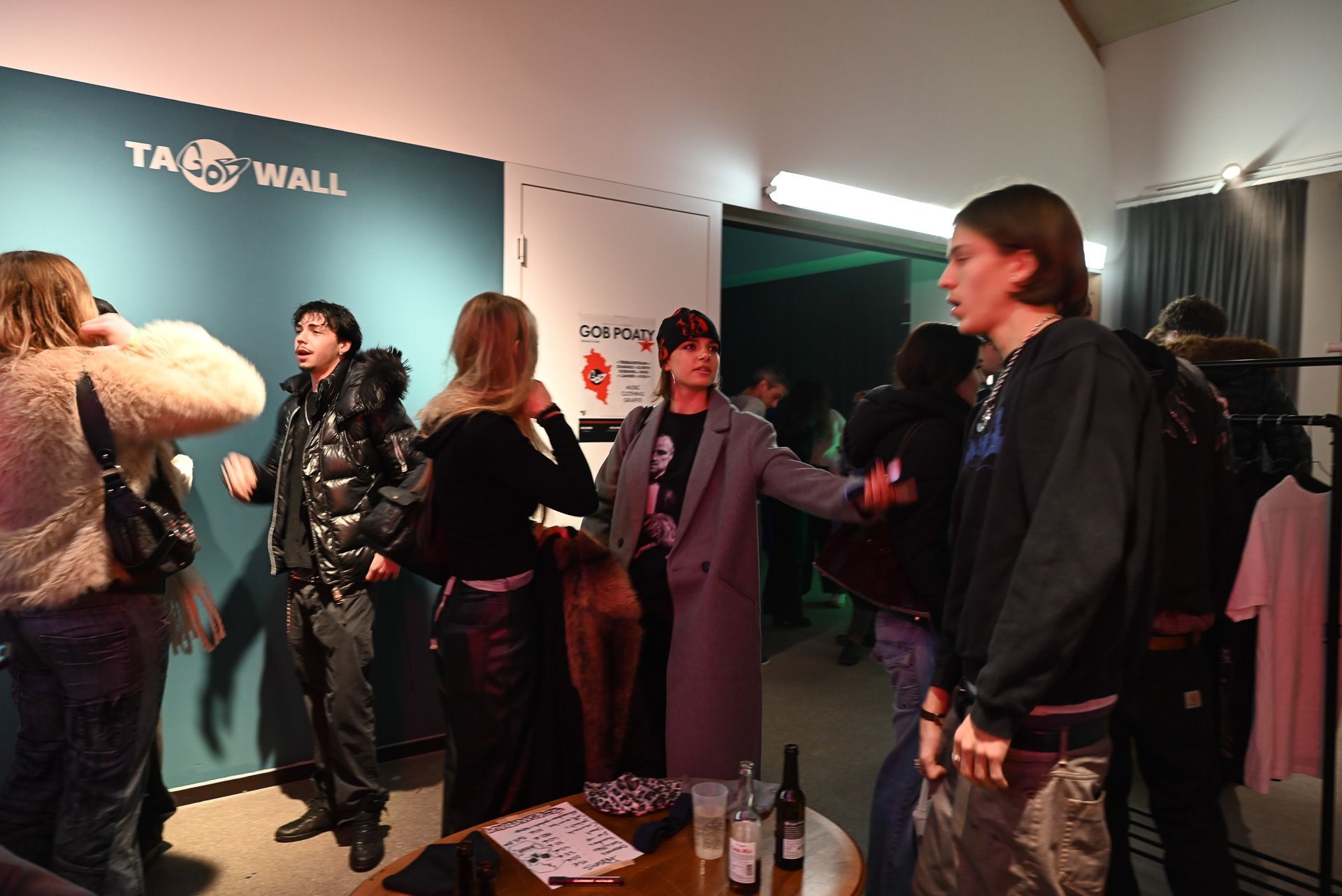 Nach und nach füllte sich das dô mit den Partygästen. 