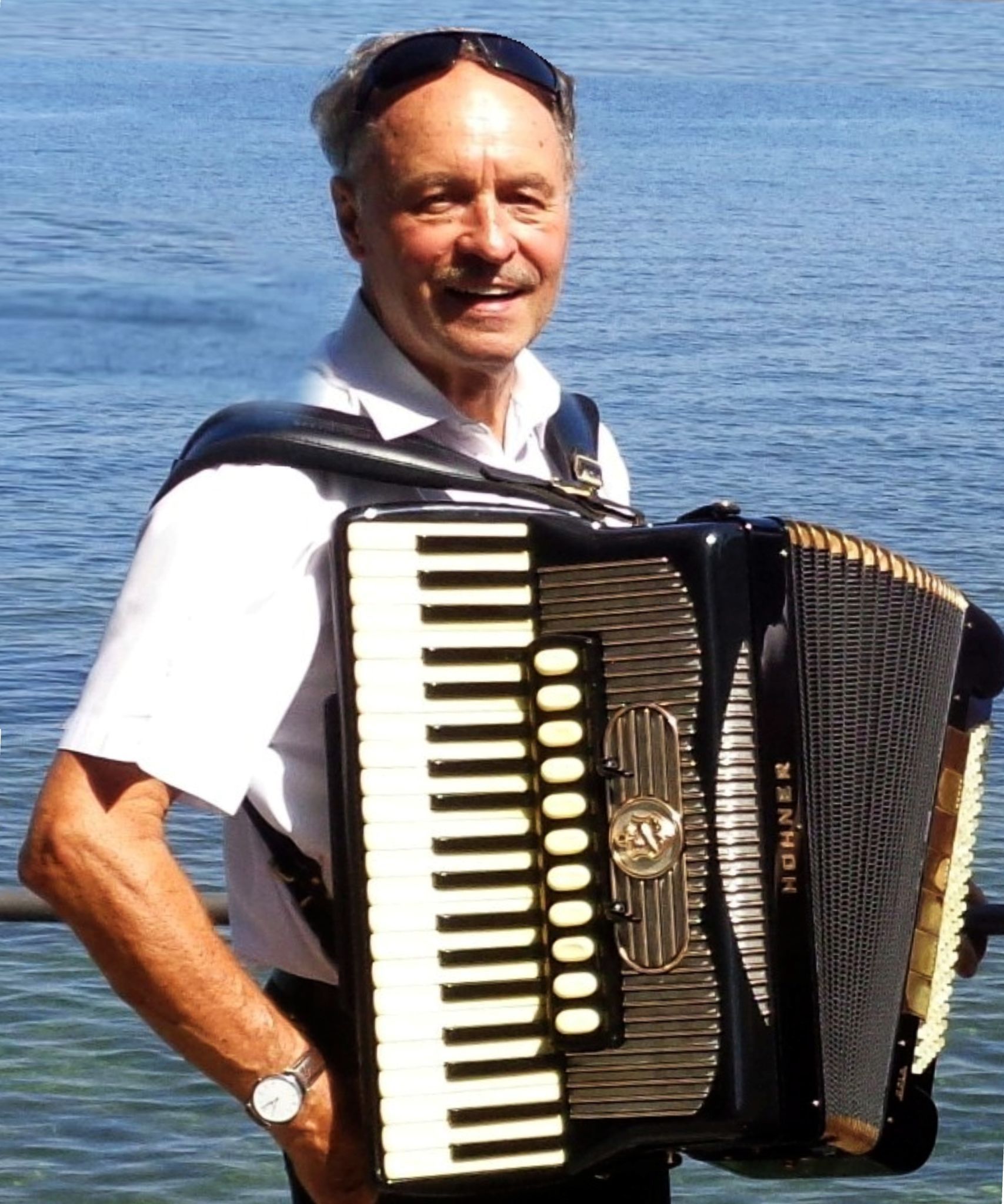 Gerhard Mangold: „Ich genieße das große Privileg, Malerei und Musik ohne Druck ausüben zu dürfen.“