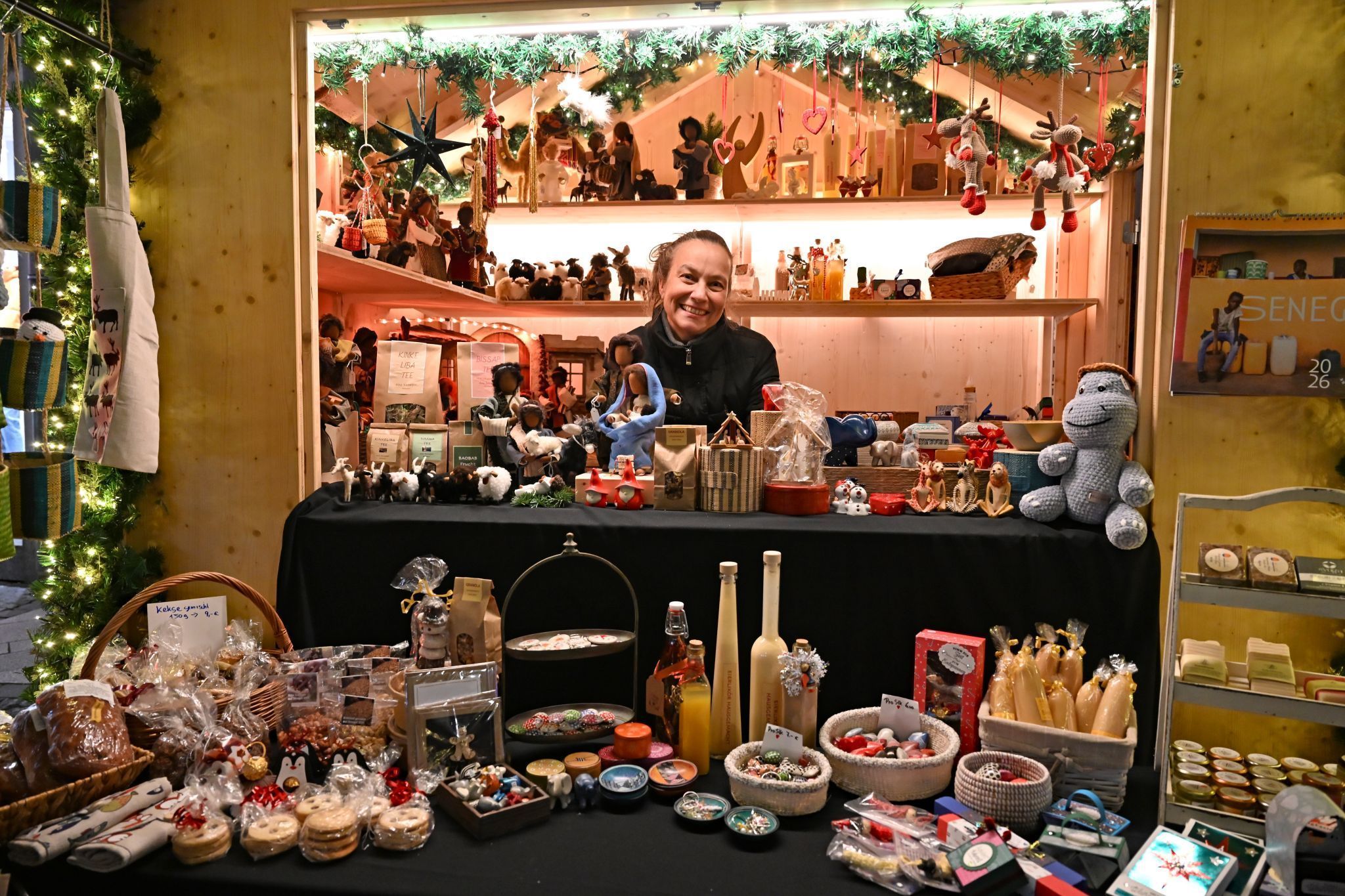 Der Erlös aus dem Verkauf der selbst gemachten Produkte fließt in die Hilfsprojekte im Senegal.
