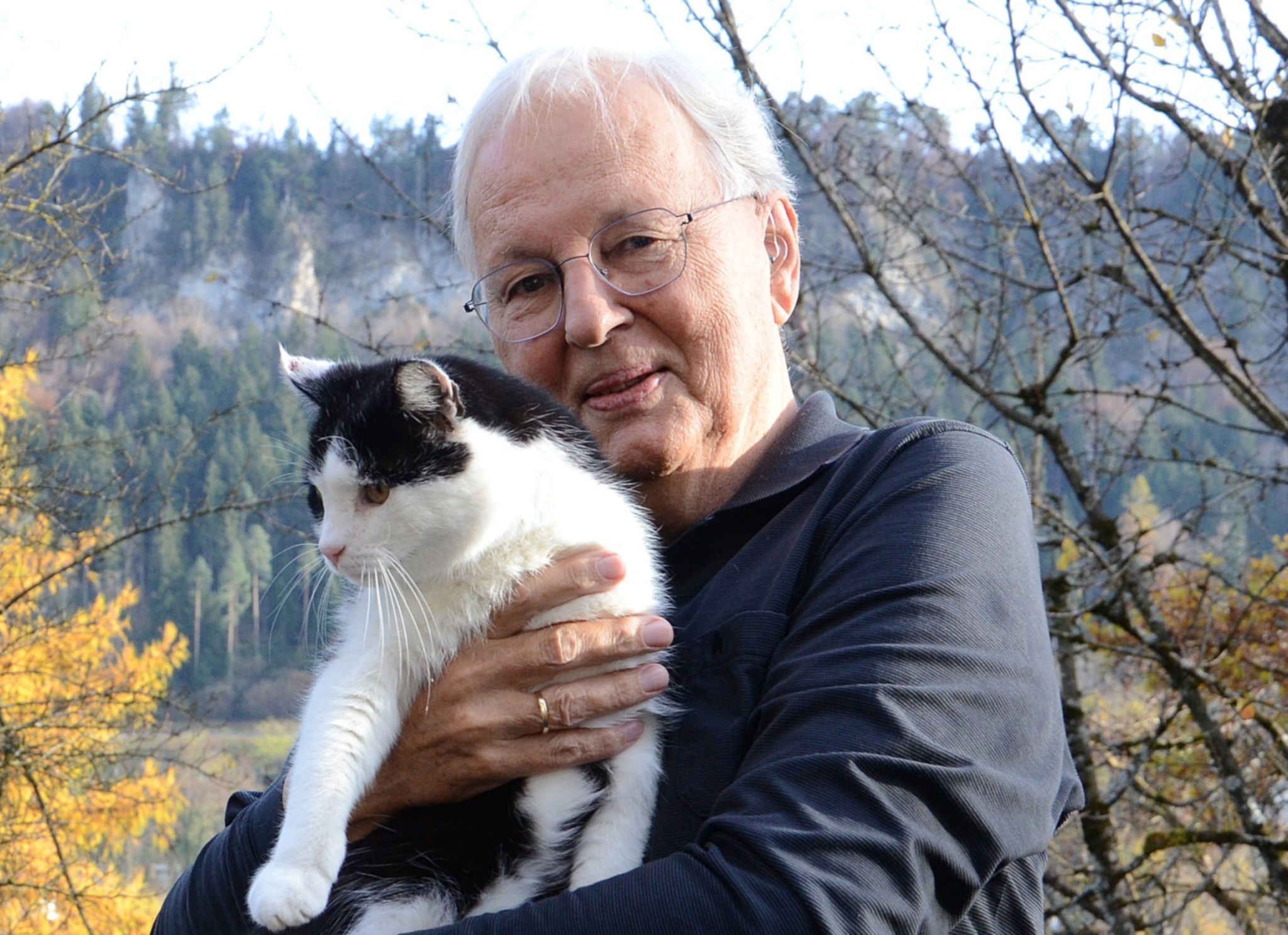 Auch der gutmütige Kater Philipp ist Mitglied der Familie Gruber. HRJ