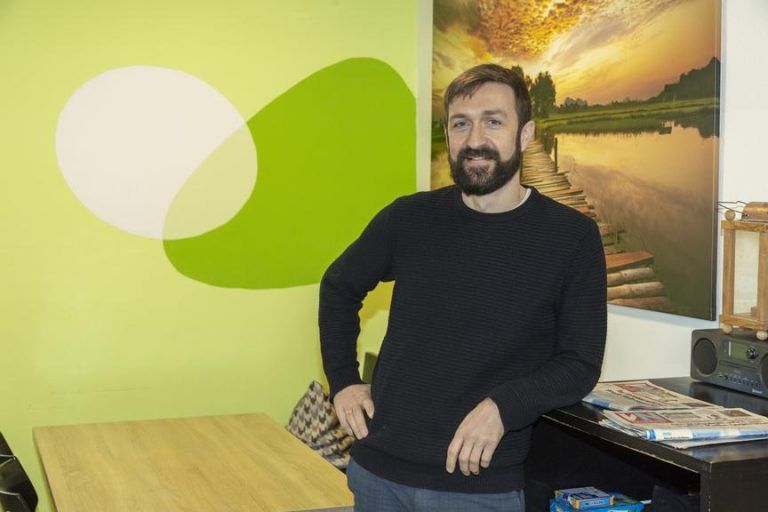 Was tun, wenn eine Person in der Kälte schläft?