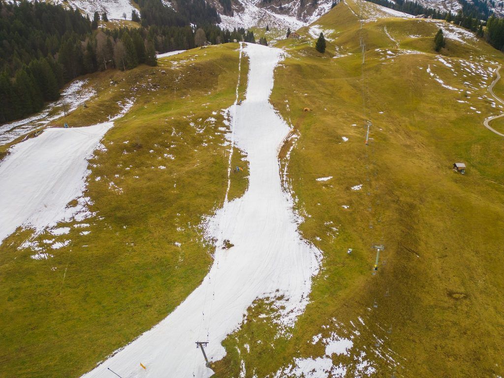 "Schnee und zehn Grad plus, das verträgt sich nicht" – Skigebiete kämpfen vor Weihnachten